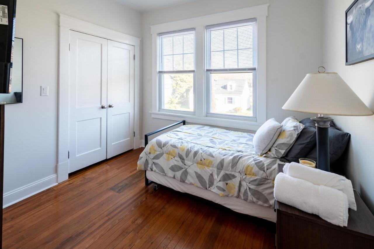 Contemporary 3-Bedroom Home With Balcony In Rva Richmond Esterno foto
